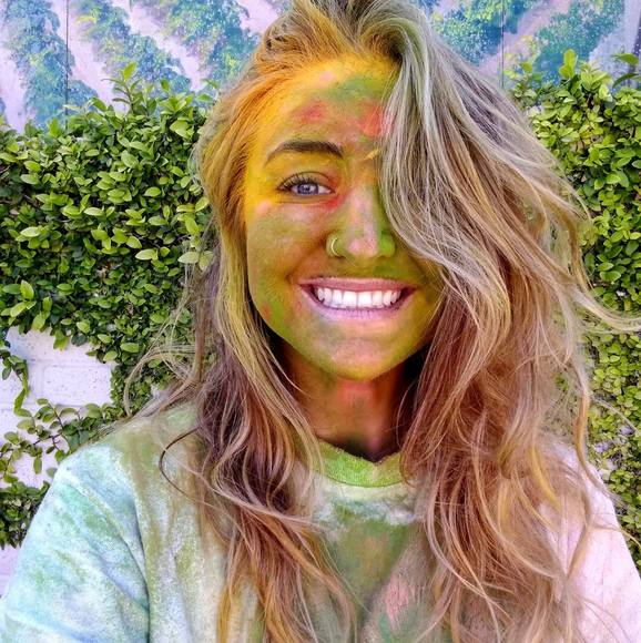 Meet your Posher, Lauren - Picture 1 of 1